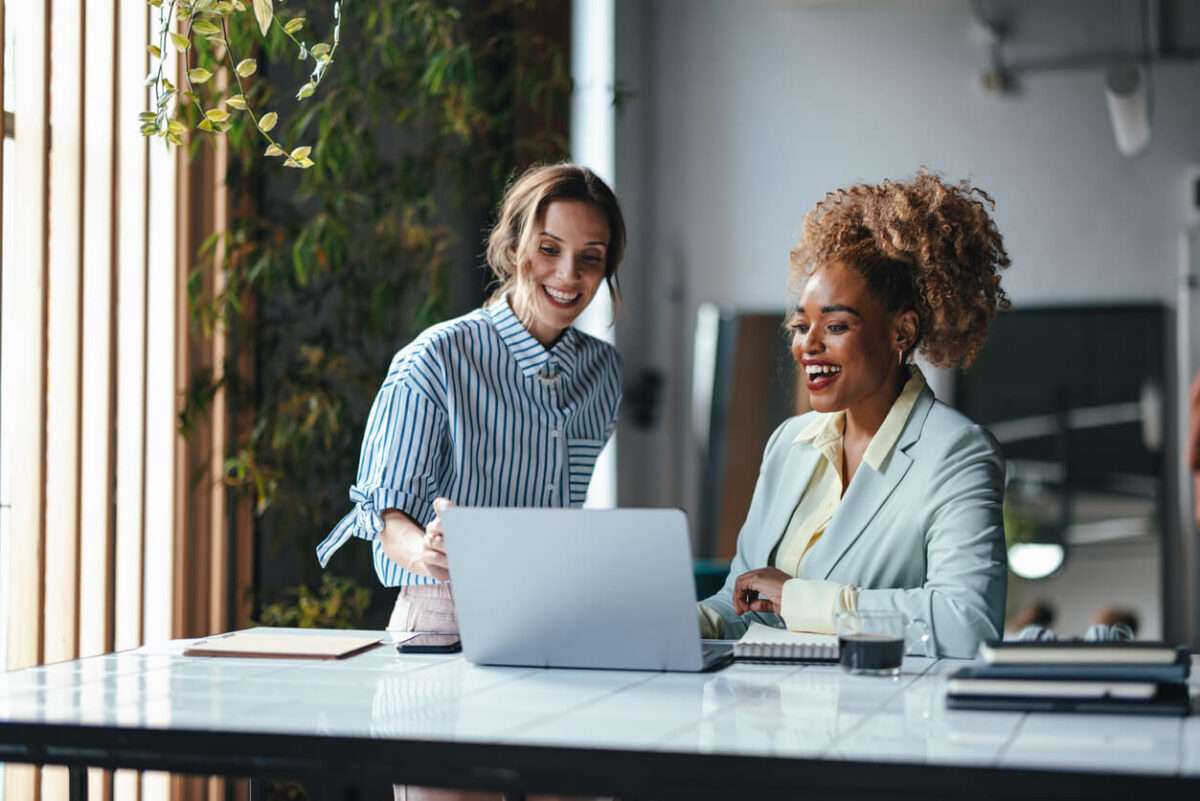 Strategien und Methoden des Stakeholder Mappings für Ihr Intranet (inklusive kostenloser Vorlage)
