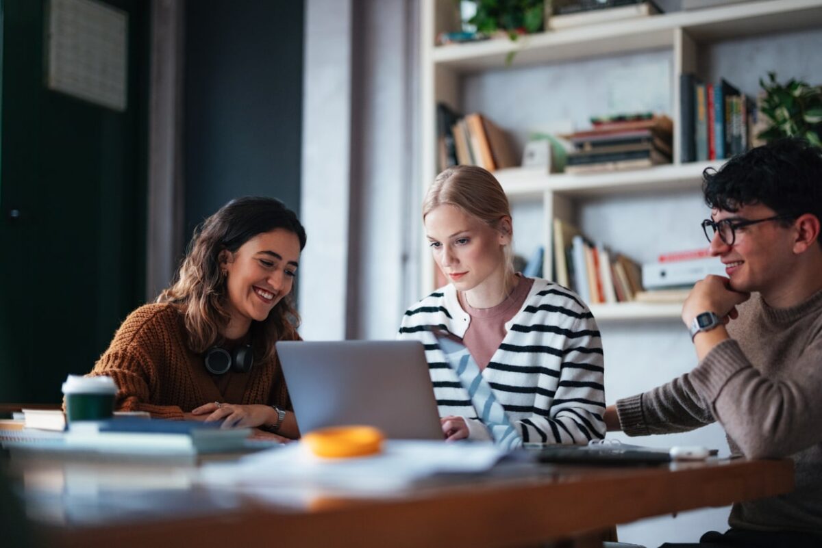 SharePoint digital workplace: Features, benefits &#038; best practices